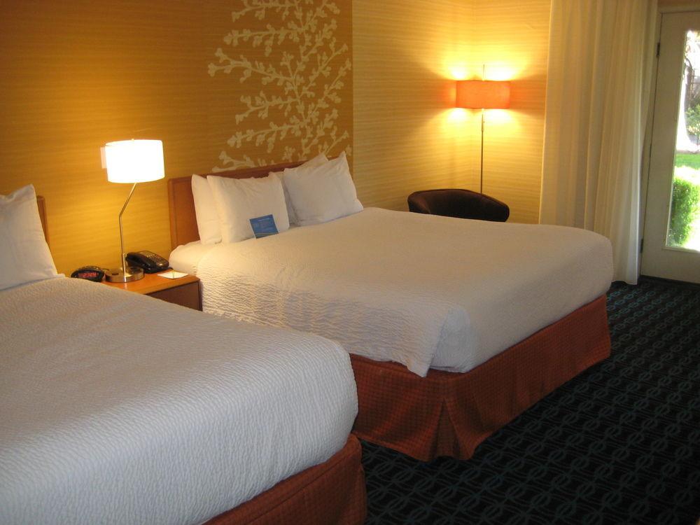 Fairfield Inn And Suites By Marriott San Jose Airport Eksteriør billede