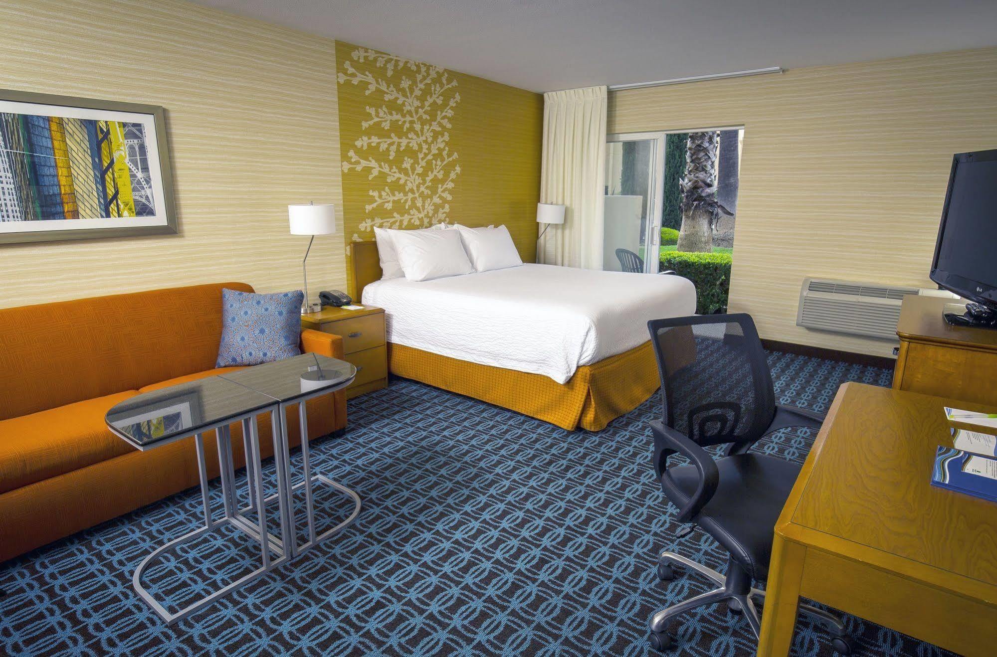Fairfield Inn And Suites By Marriott San Jose Airport Eksteriør billede