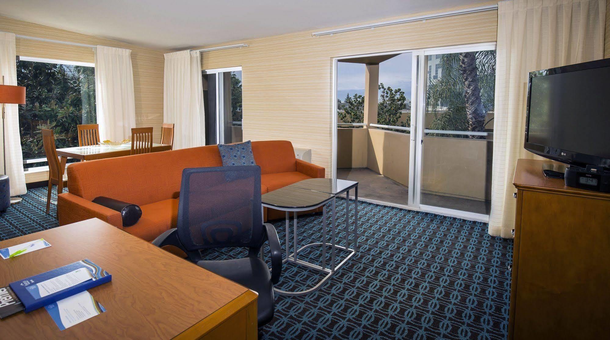Fairfield Inn And Suites By Marriott San Jose Airport Eksteriør billede